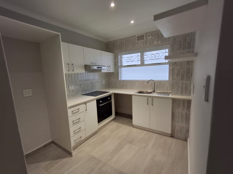To Let 1 Bedroom Property for Rent in Sea Point Western Cape